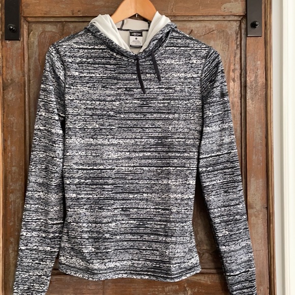 Nike Black/White Pro Dri-Fit Hooded Long Sleeve Workout Top Size L - Picture 1 of 9